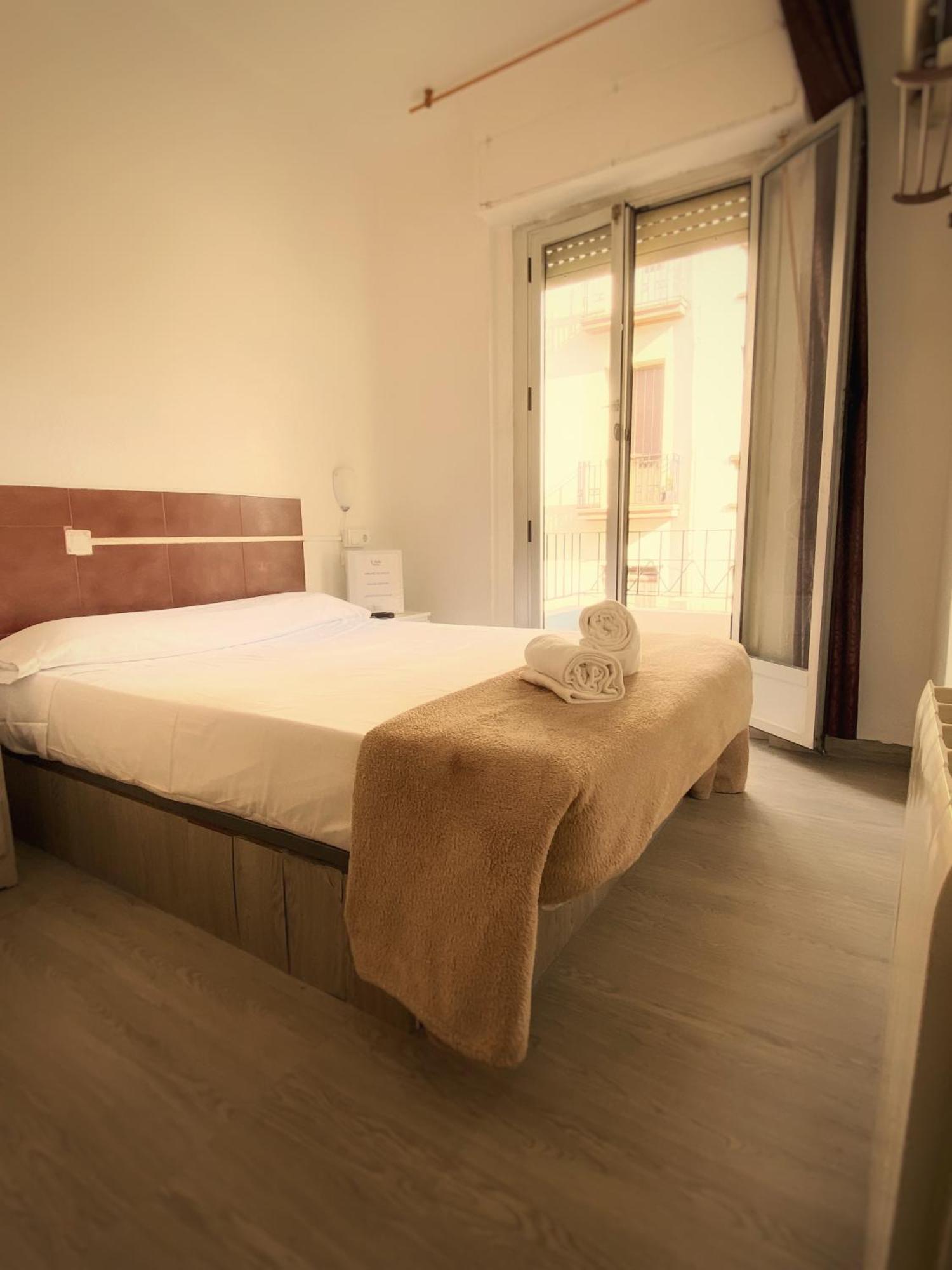 Latic Rooms 阿利坎特 外观 照片