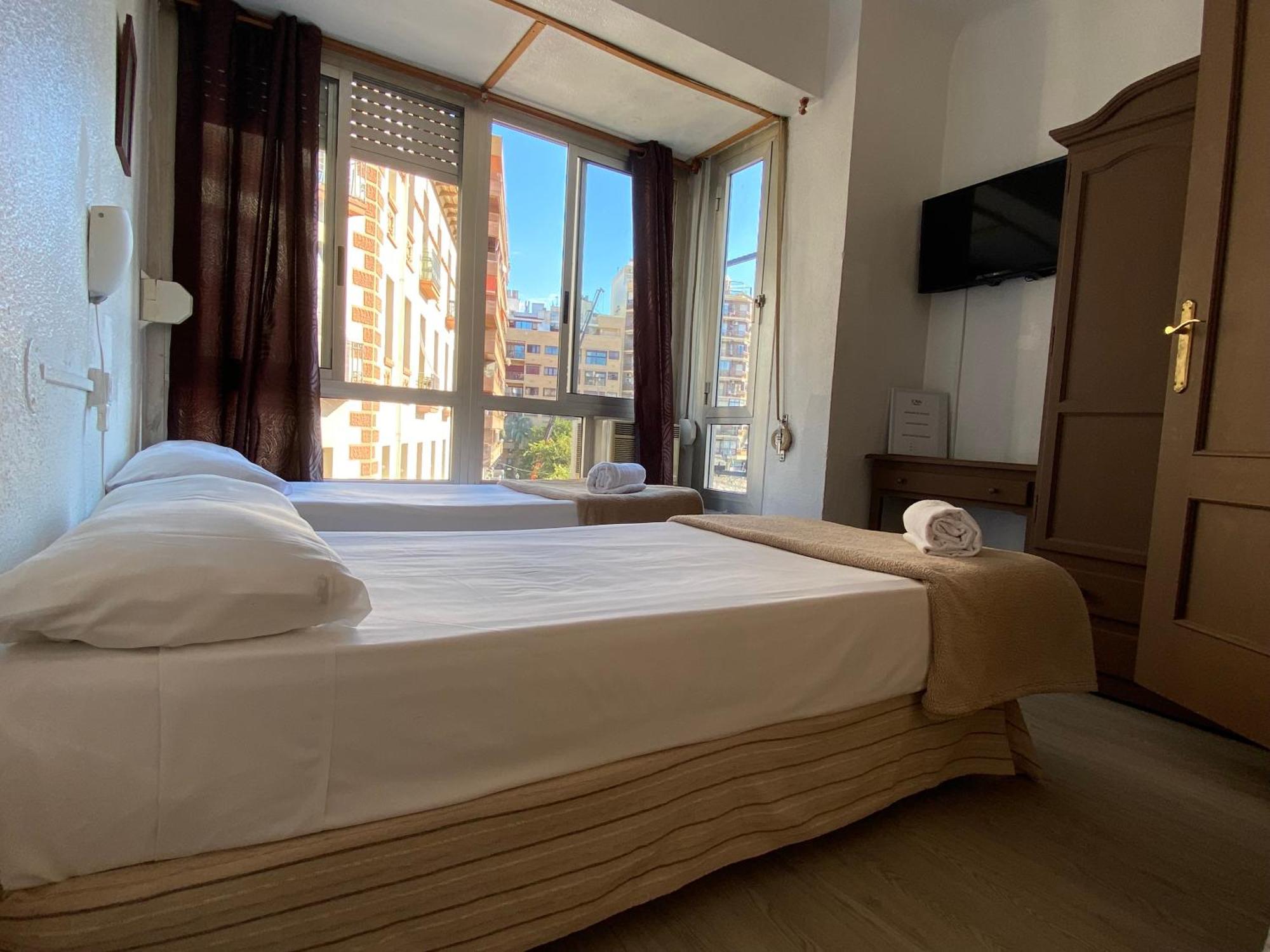 Latic Rooms 阿利坎特 外观 照片