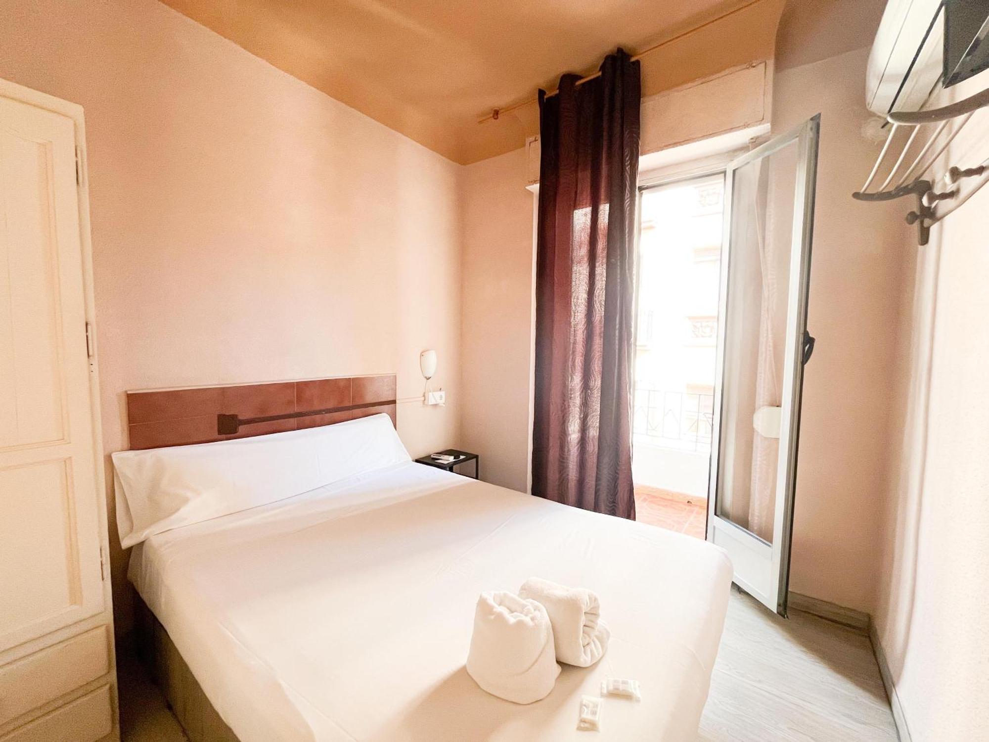 Latic Rooms 阿利坎特 外观 照片